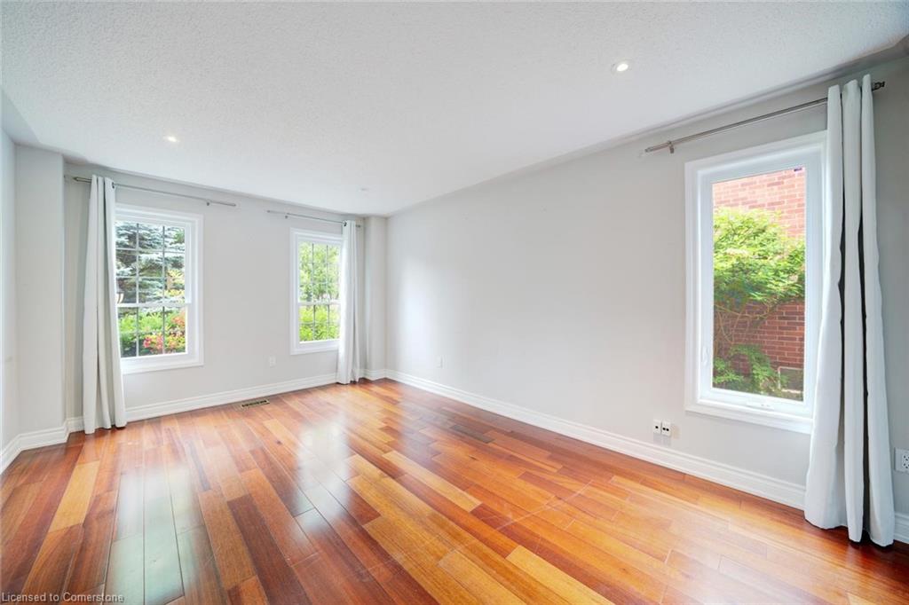 102 Crawford Rose Drive Property Photo 5