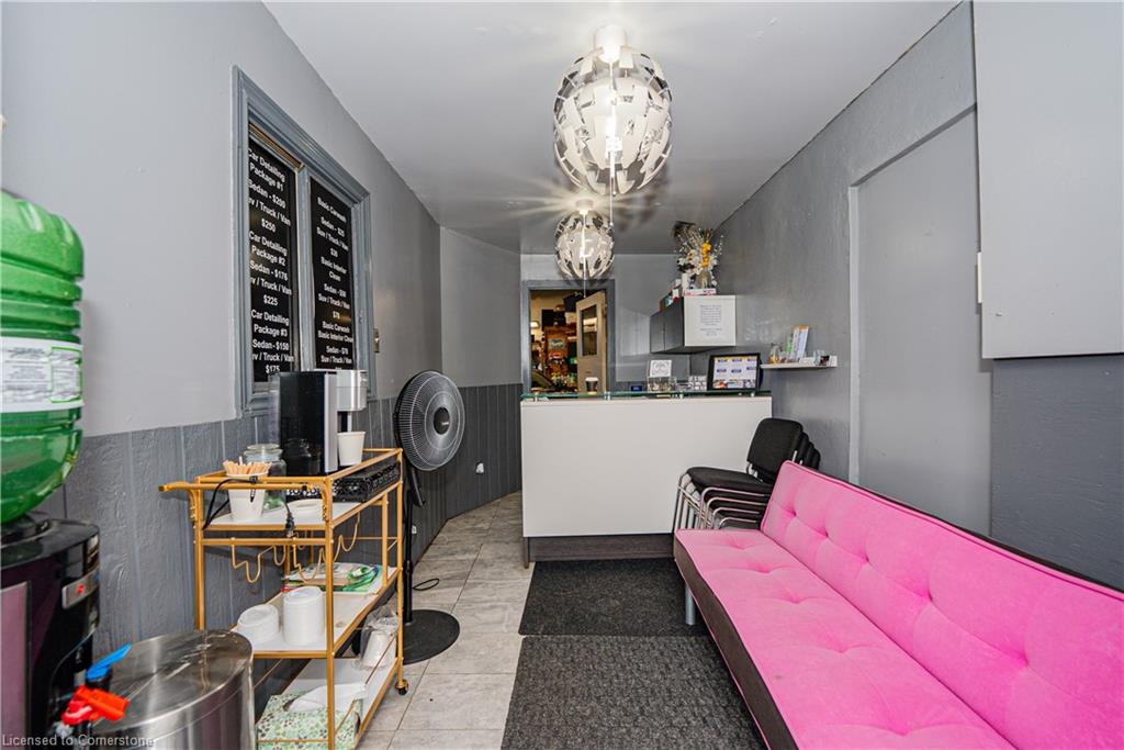 2481 Upper James Street Property Photo 17
