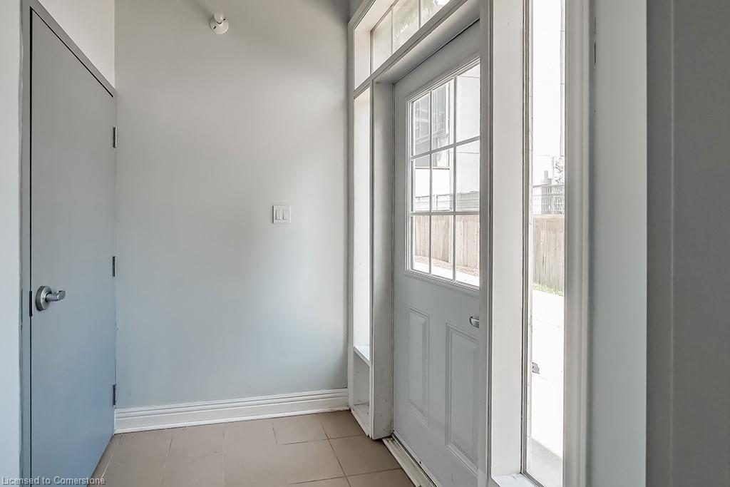 2093 Bates Common Property Photo 6