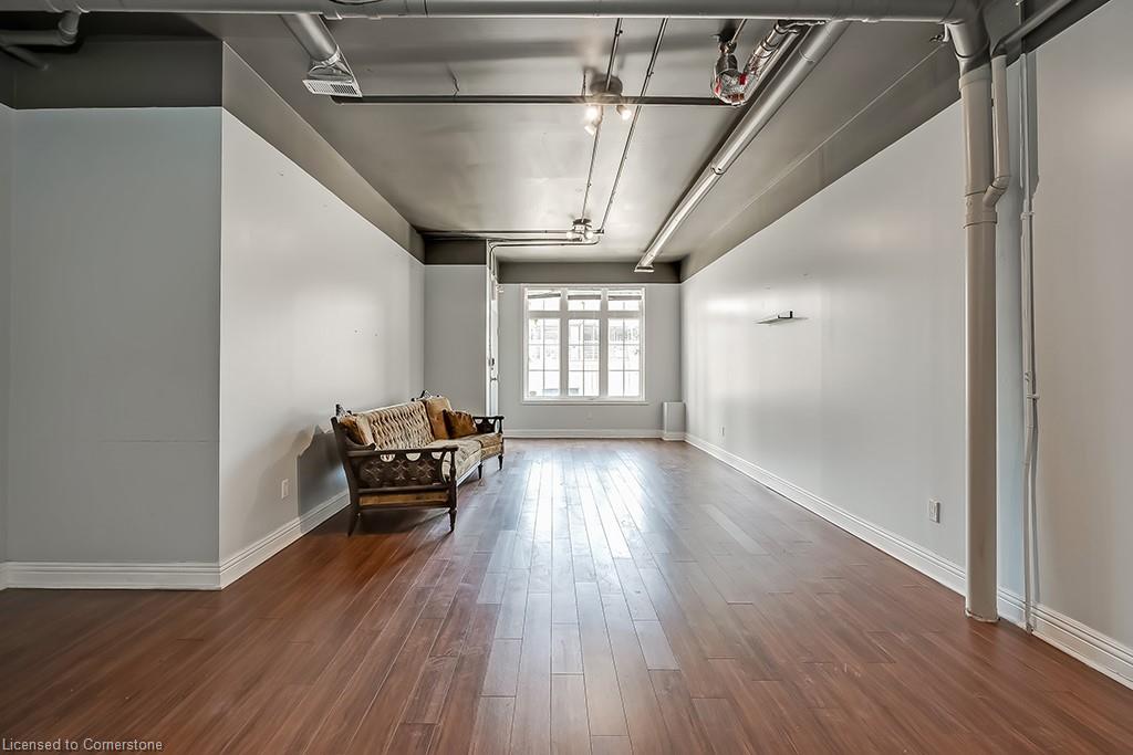 2093 Bates Common Property Photo 11