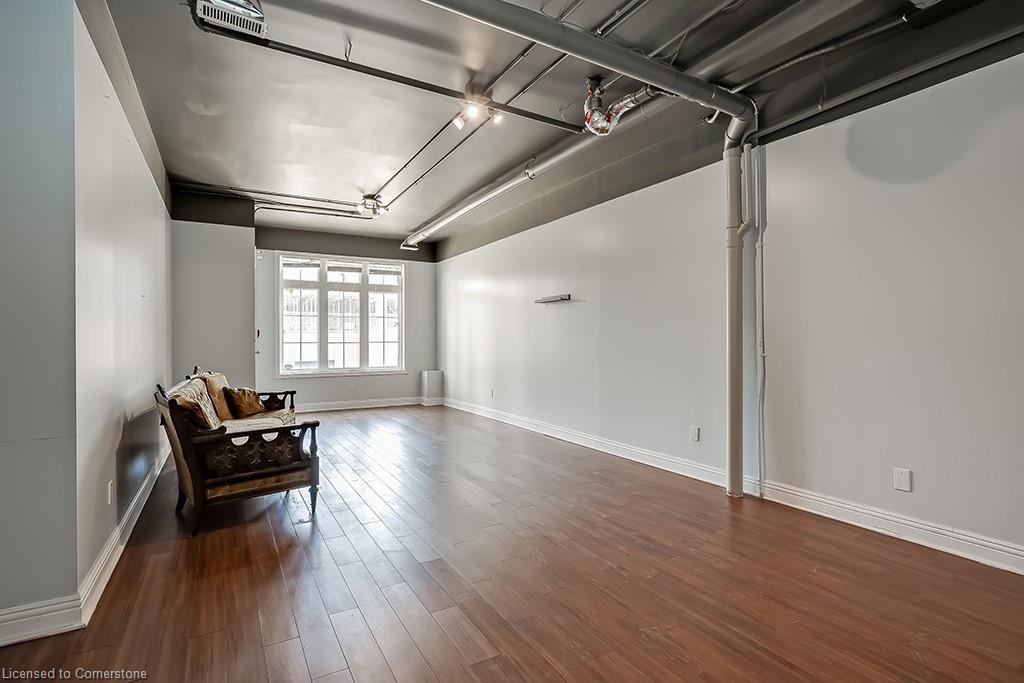 2093 Bates Common Property Photo 12