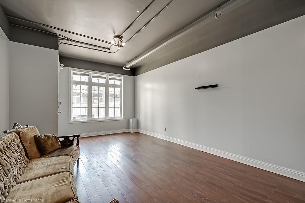 2093 Bates Common Property Photo 13
