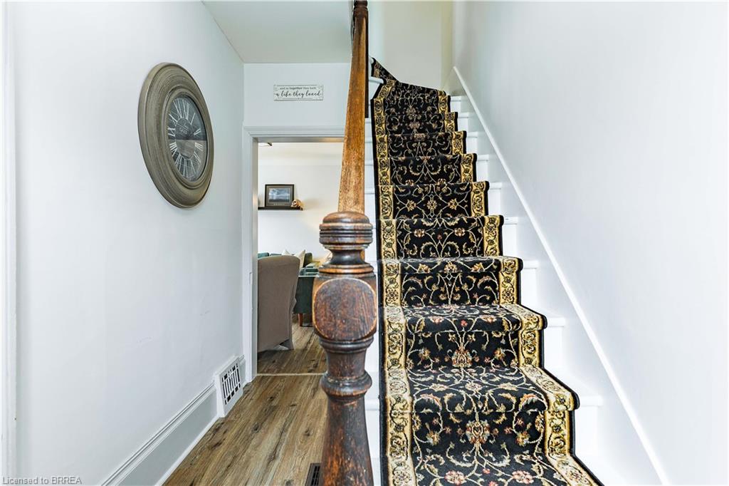 197 Clarence Street Property Photo 3
