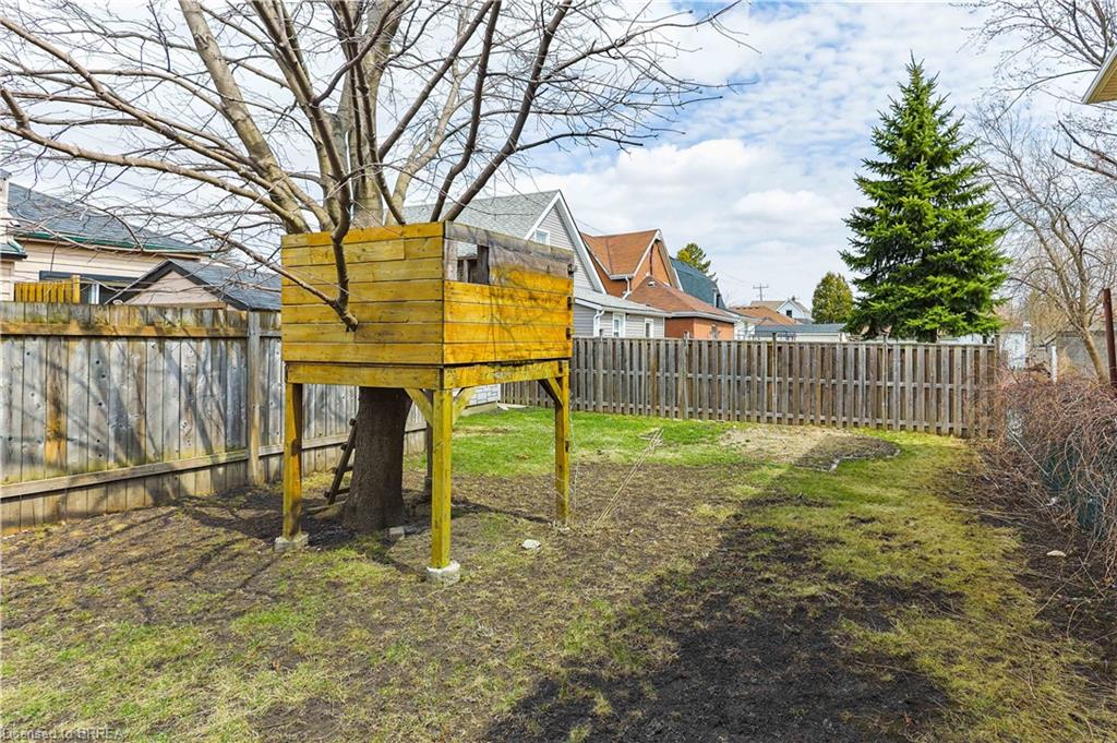 197 Clarence Street Property Photo 33