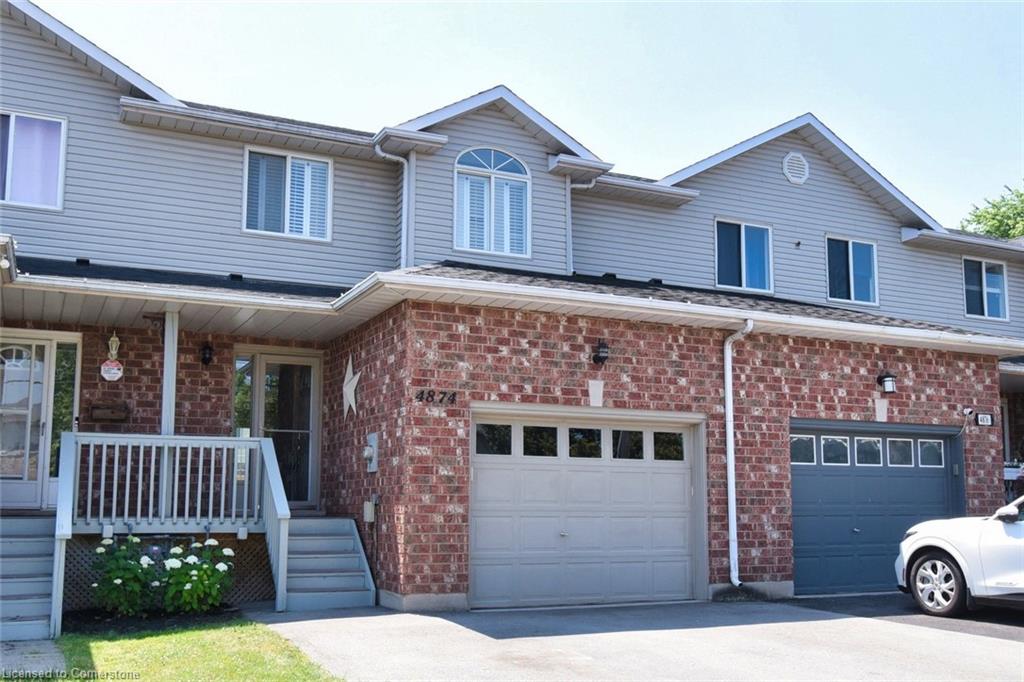 4874 John Street Property Photo 1