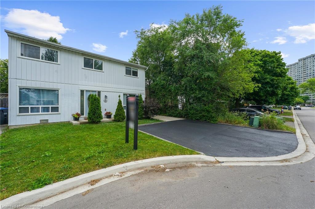 23 Huntingwood Crescent Property Photo 1