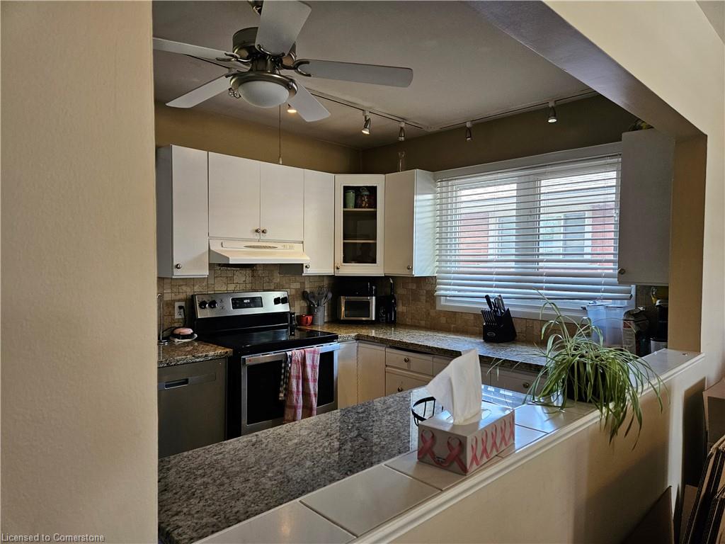 148 Hoover Crescent Property Photo 8