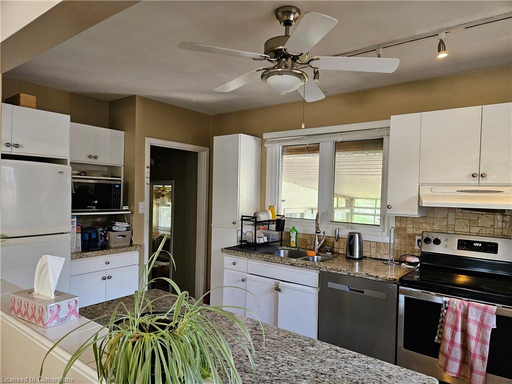 148 Hoover Crescent Property Photo 9