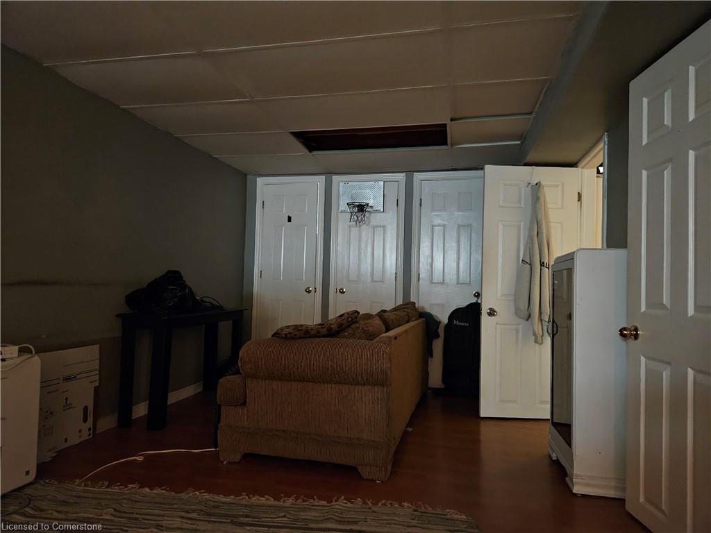 148 Hoover Crescent Property Photo 22