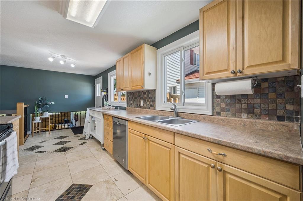 61 Rolling Meadows Drive Property Photo 12