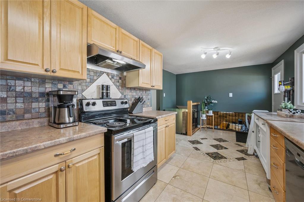 61 Rolling Meadows Drive Property Photo 13