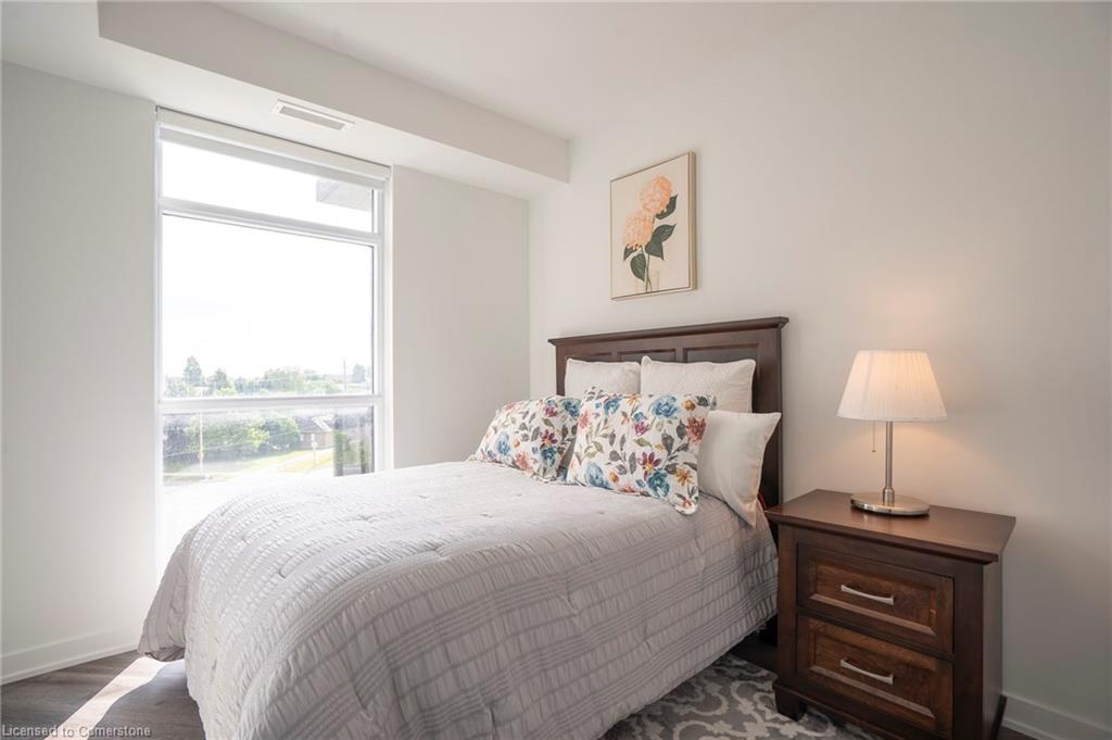 418-600 North Service Road Property Photo 18