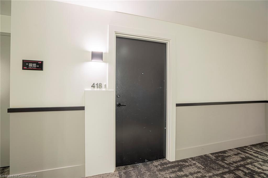 418-600 North Service Road Property Photo 29