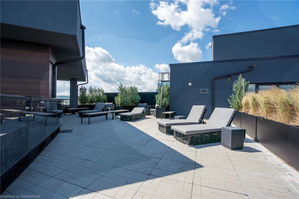 418-600 North Service Road Property Photo 38