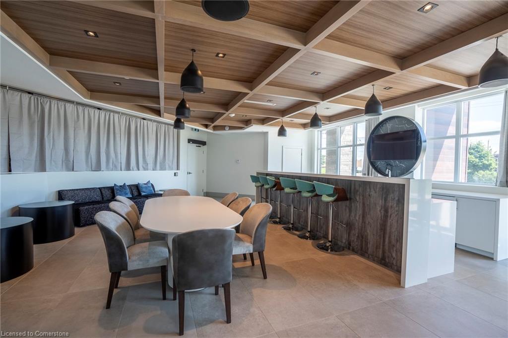 418-600 North Service Road Property Photo 41