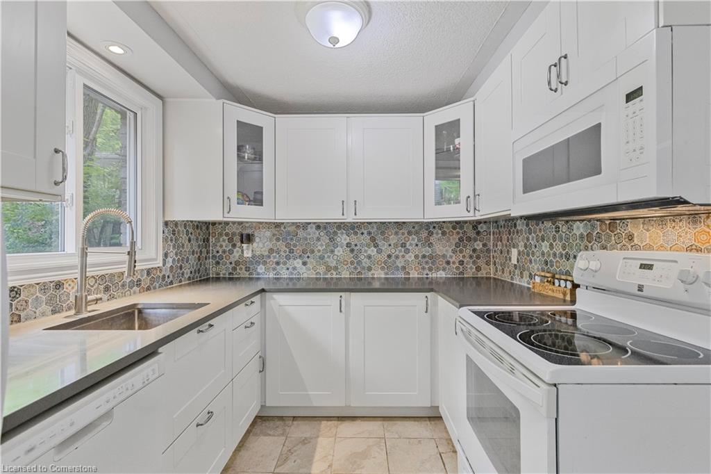 163 Woodside Avenue Property Photo 3