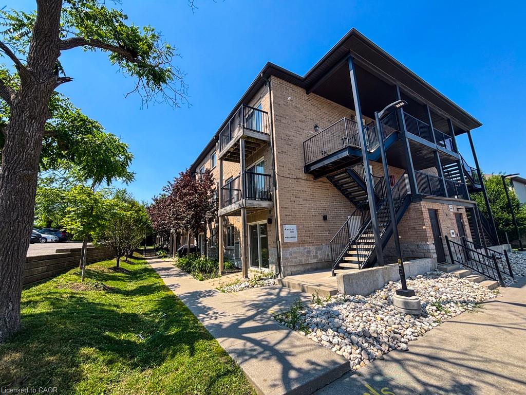 11b-185 Windale Crescent Property Photo 3