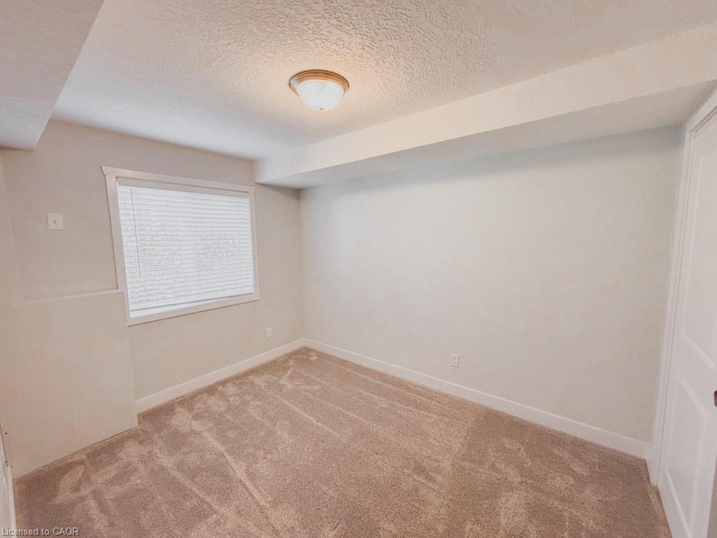 11b-185 Windale Crescent Property Photo 5