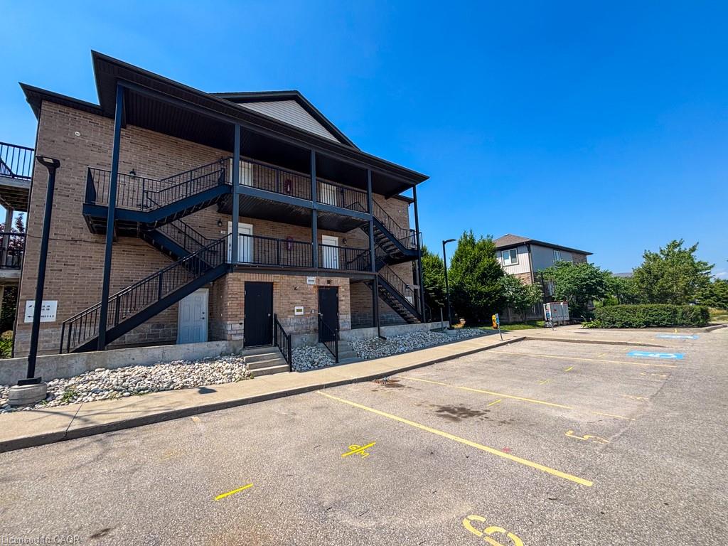 11b-185 Windale Crescent Property Photo 23