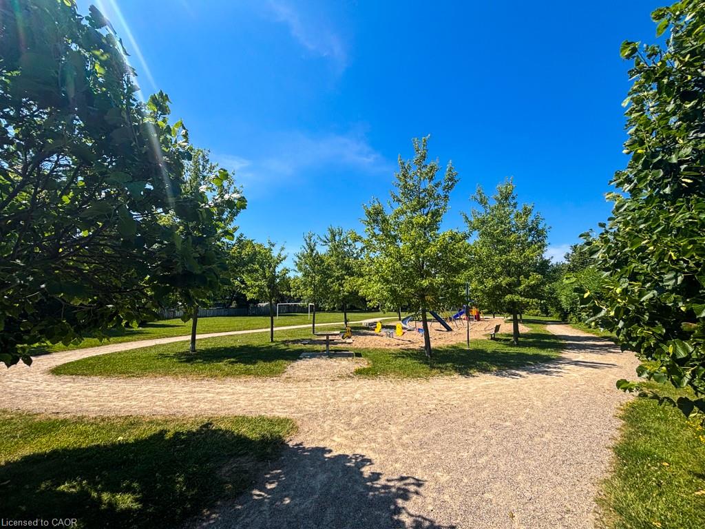 11b-185 Windale Crescent Property Photo 28