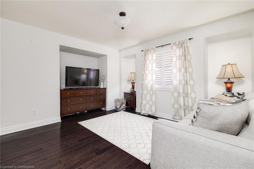 951 Cousens Terrace Property Photo 16