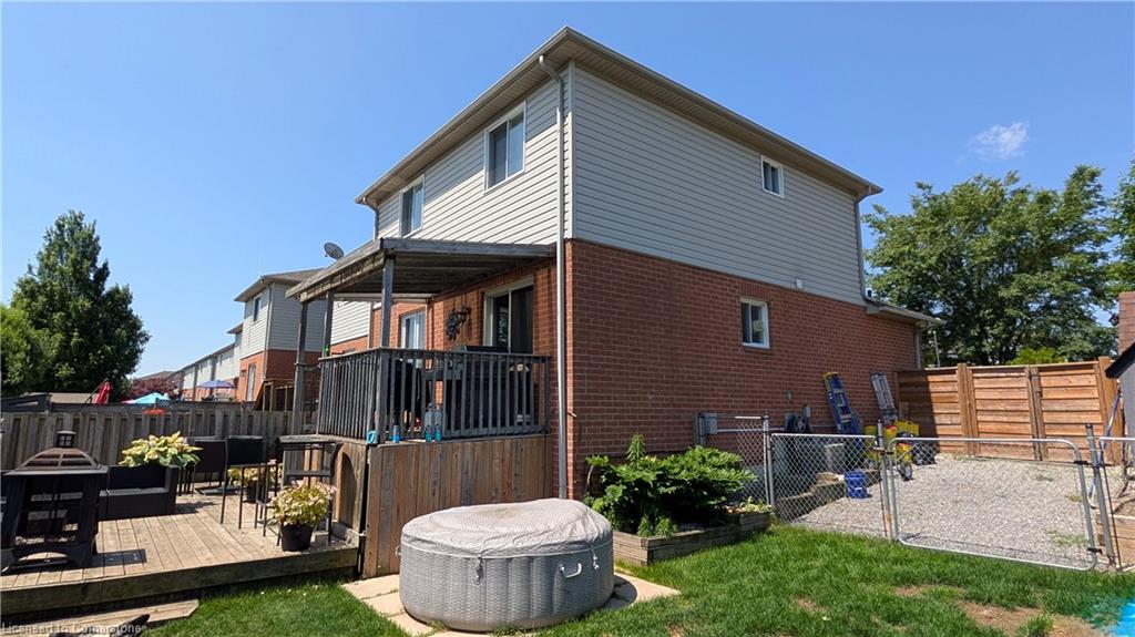 2 Bronte Court Property Photo 32