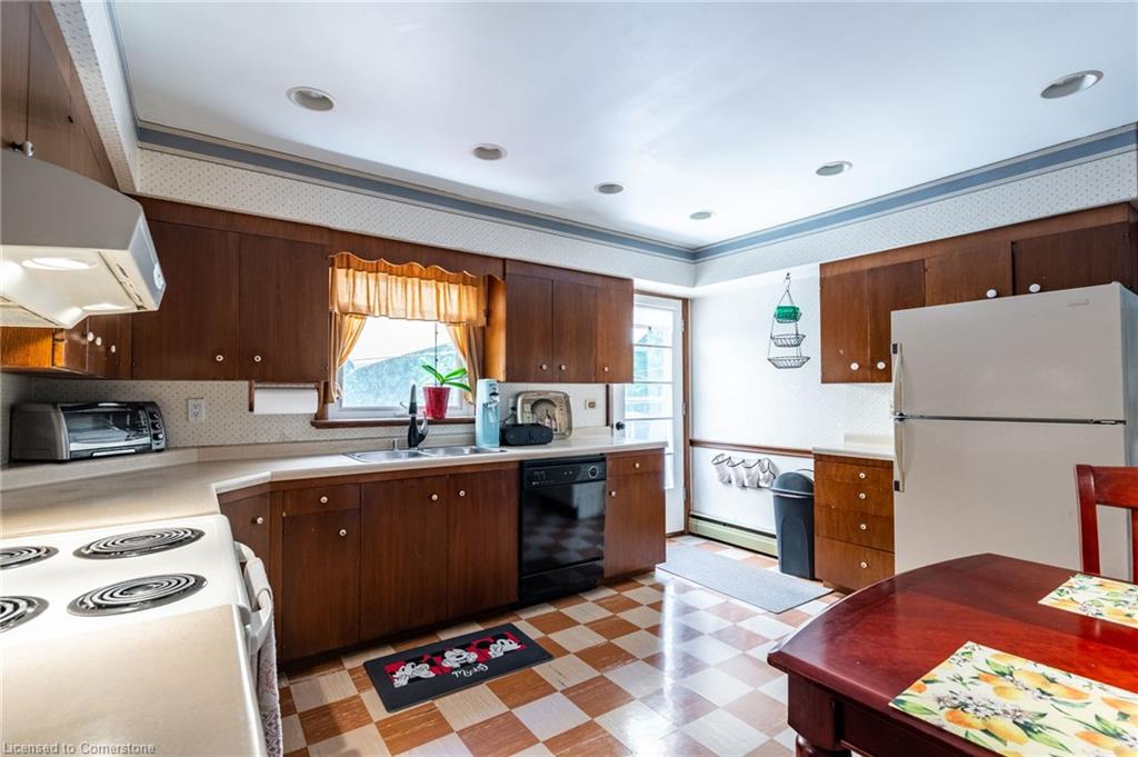 458 Elwood Road Property Photo 7