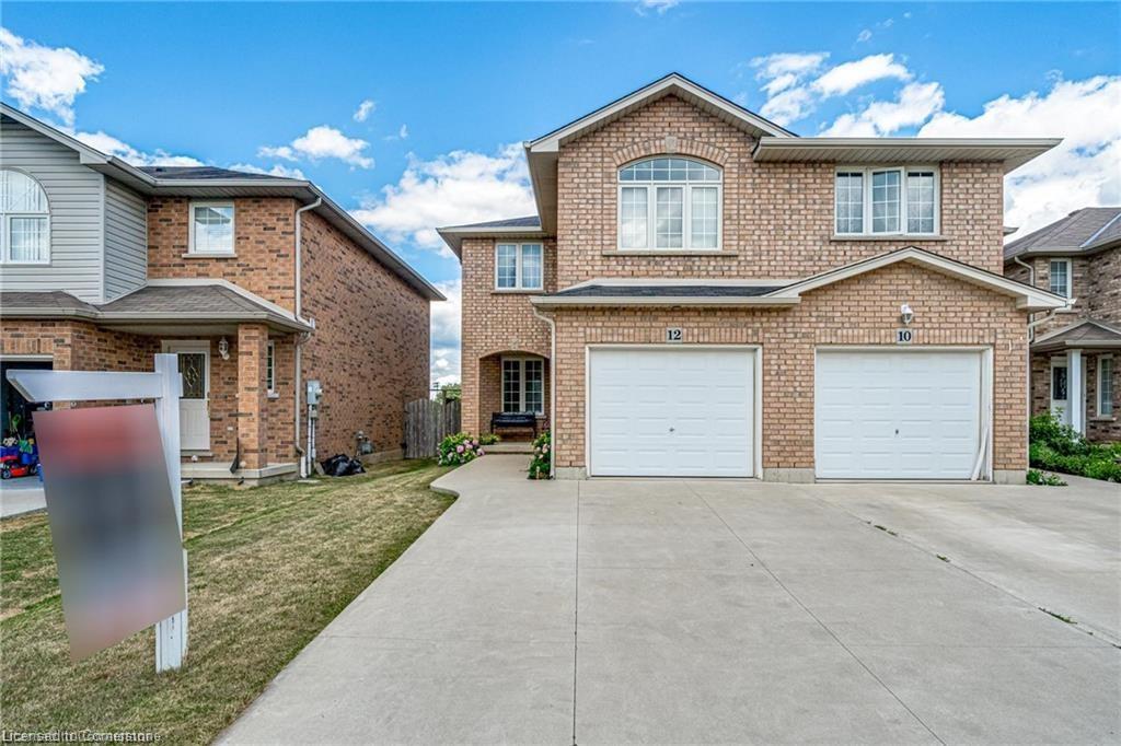 12 Jonathon Court