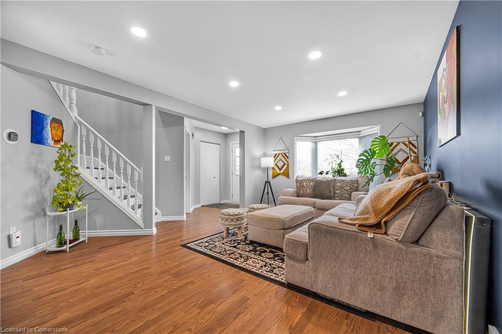 6 Eula White Place Property Photo 3