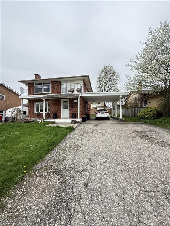 A-1006 Nesbitt Crescent Property Photo 1