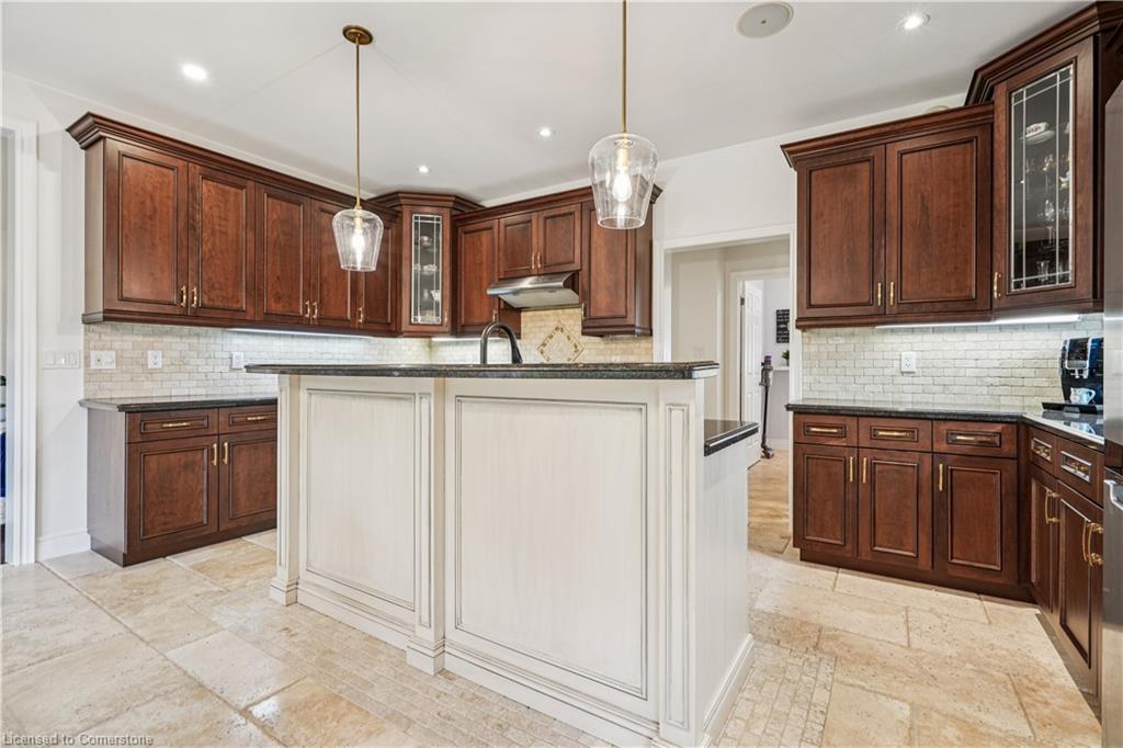 95 Cobblestone Place Property Photo 11
