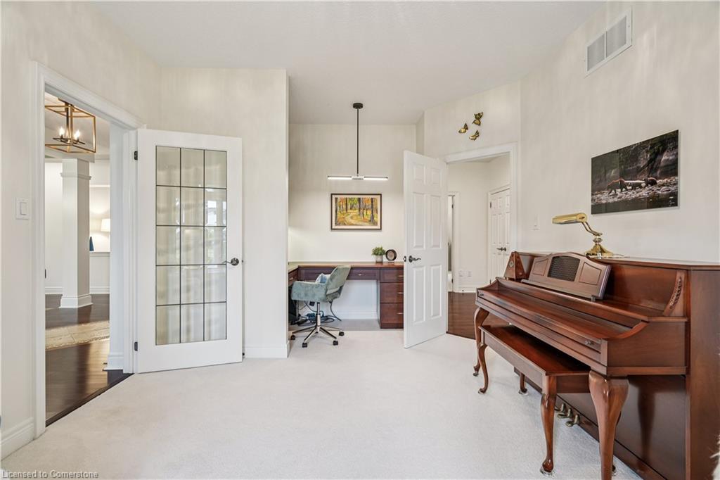 95 Cobblestone Place Property Photo 24