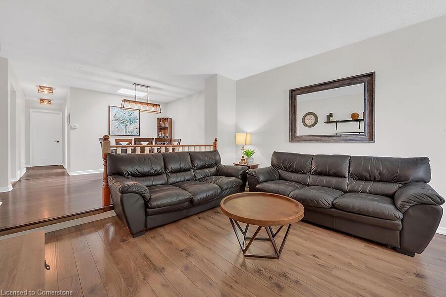 30 Lampman Crescent Property Photo 18