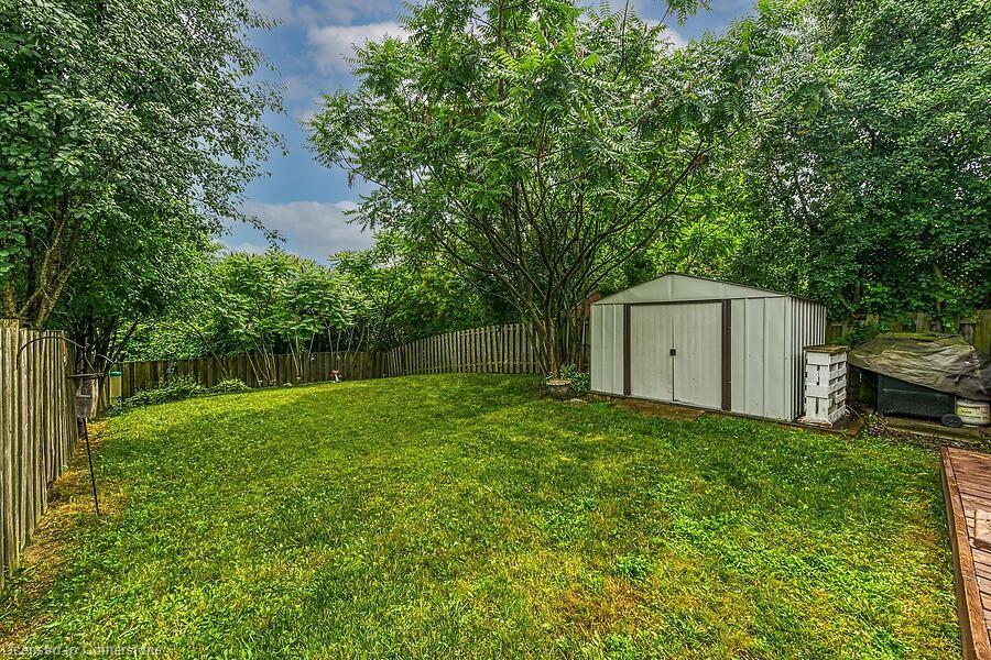 30 Lampman Crescent Property Photo 45