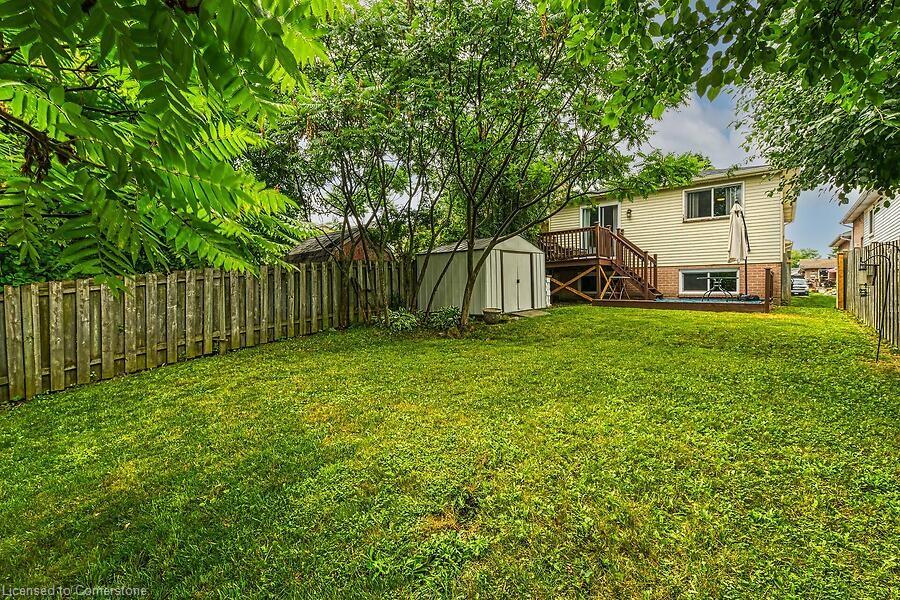 30 Lampman Crescent Property Photo 48