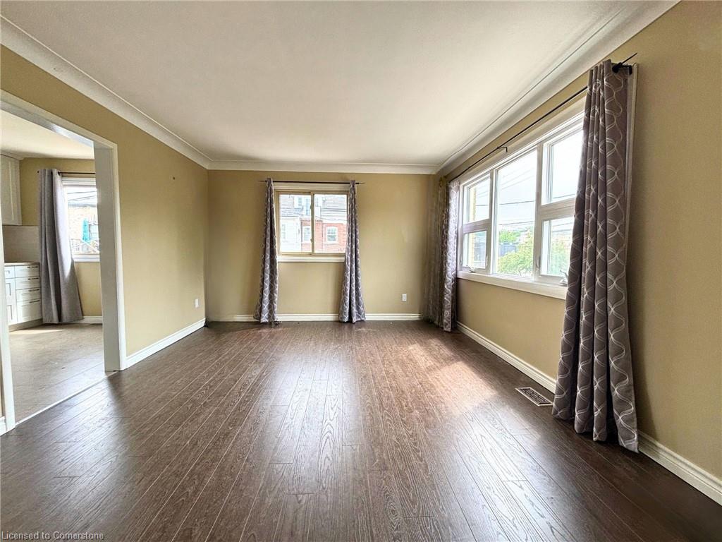 16 Stanley Street Property Photo 1