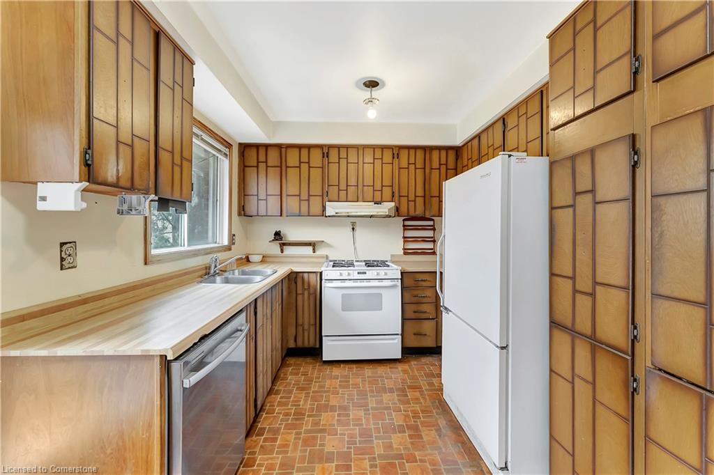 43 Curtis Drive Property Photo 18