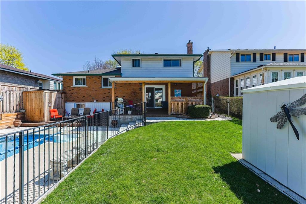7 Crestlynn Crescent Property Photo 41