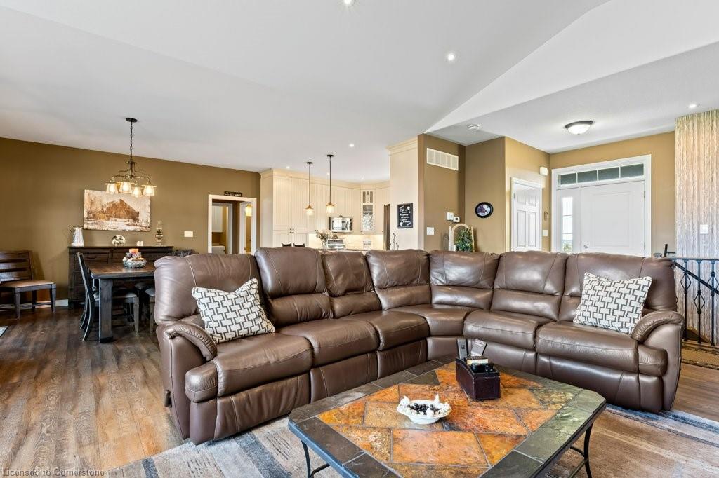 6 Silverthorne Court Property Photo 10