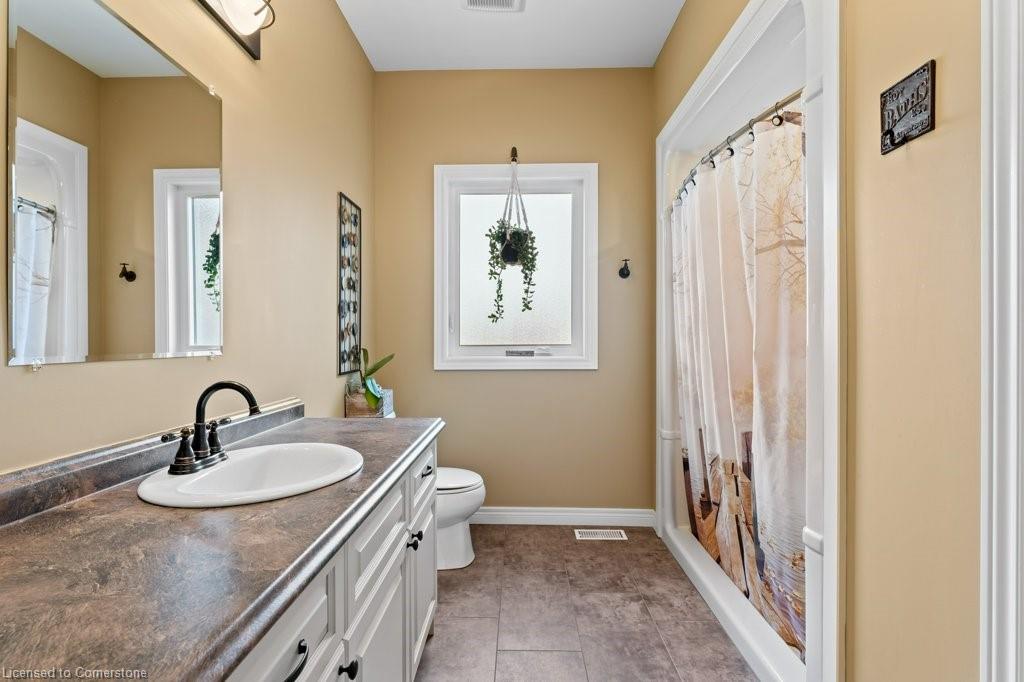 6 Silverthorne Court Property Photo 24