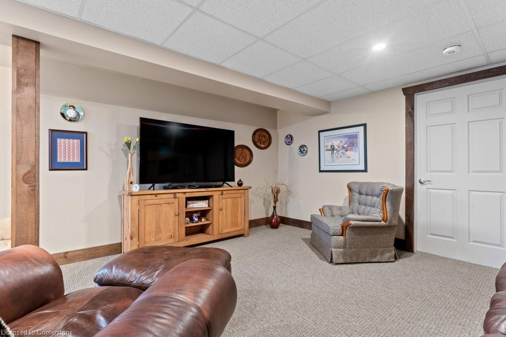6 Silverthorne Court Property Photo 36