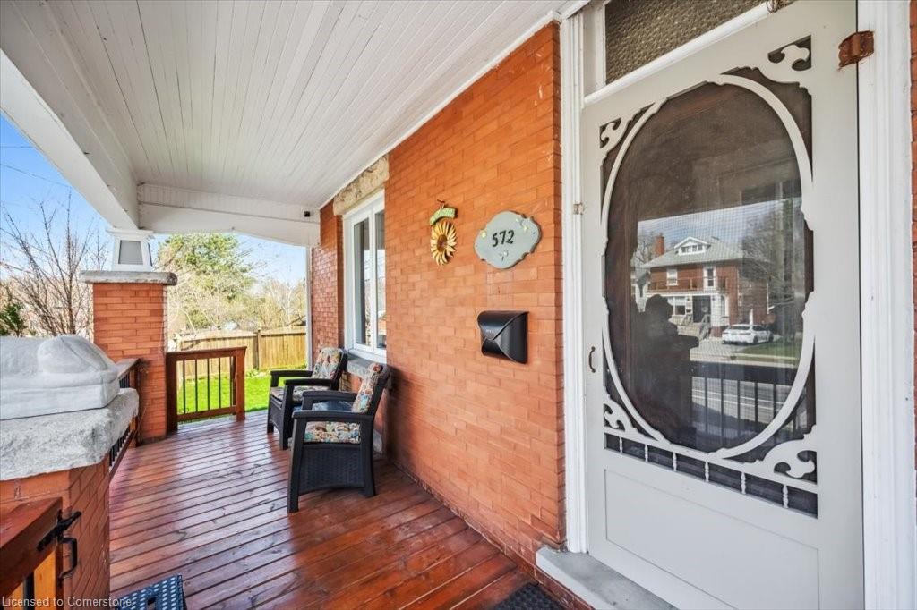 572 Woolwich Street Property Photo 7