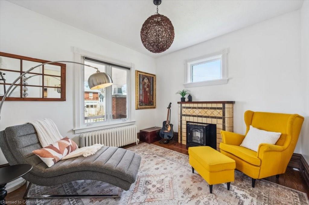 572 Woolwich Street Property Photo 11