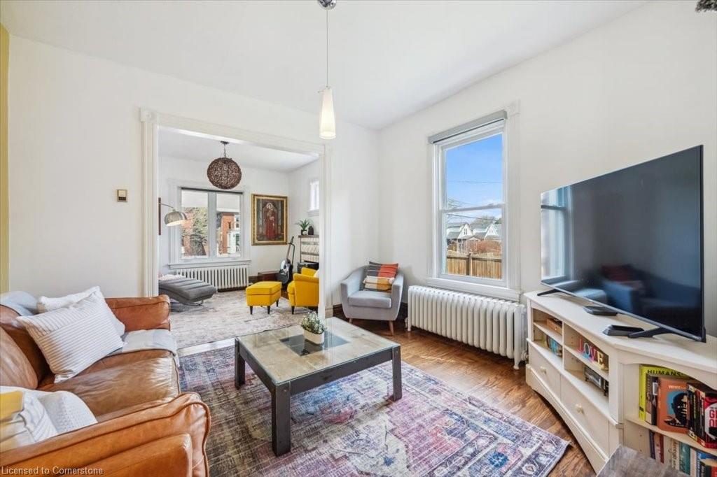 572 Woolwich Street Property Photo 14