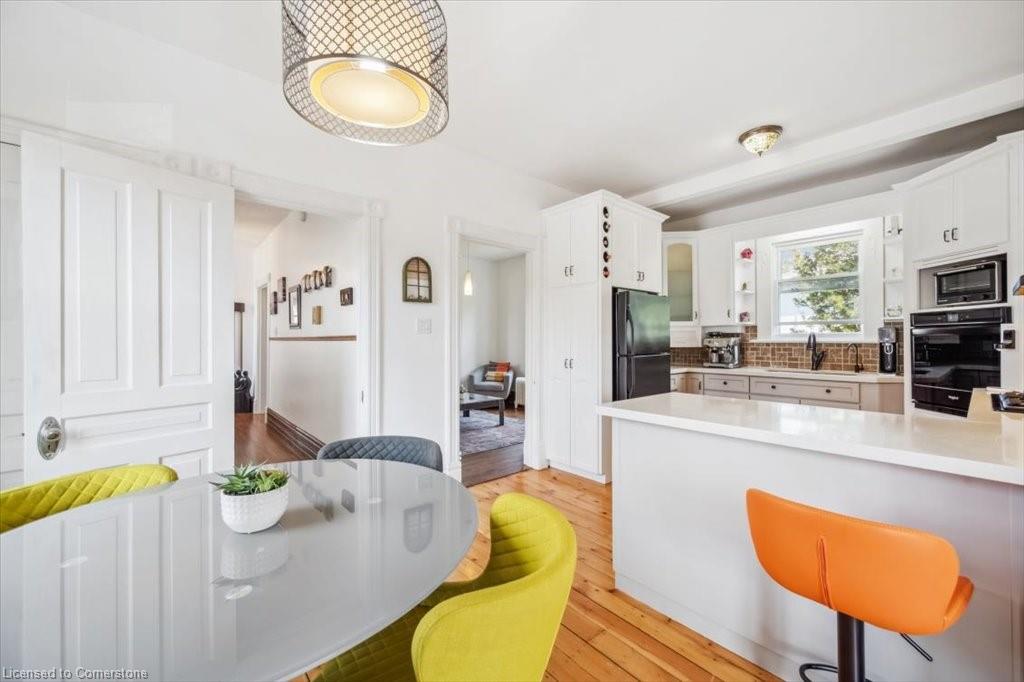 572 Woolwich Street Property Photo 19