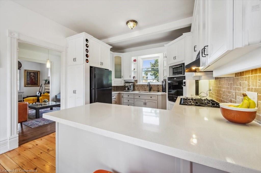 572 Woolwich Street Property Photo 20