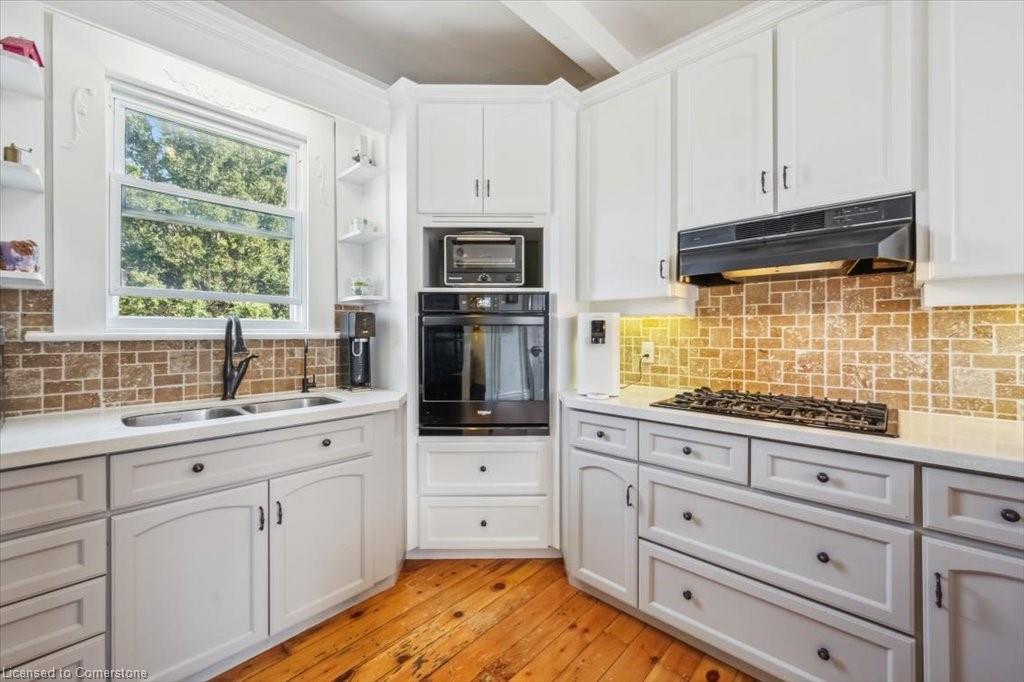 572 Woolwich Street Property Photo 21