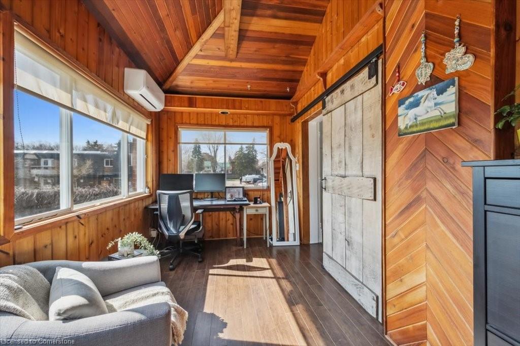 572 Woolwich Street Property Photo 24