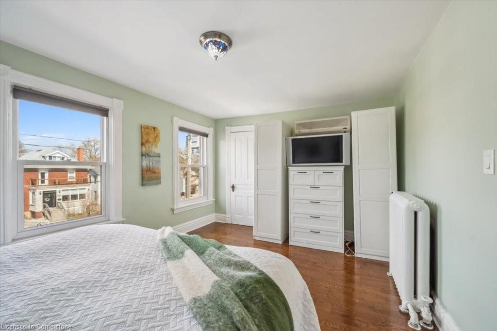 572 Woolwich Street Property Photo 26