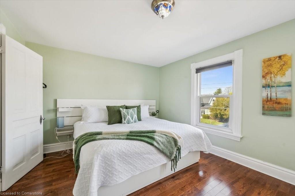 572 Woolwich Street Property Photo 28